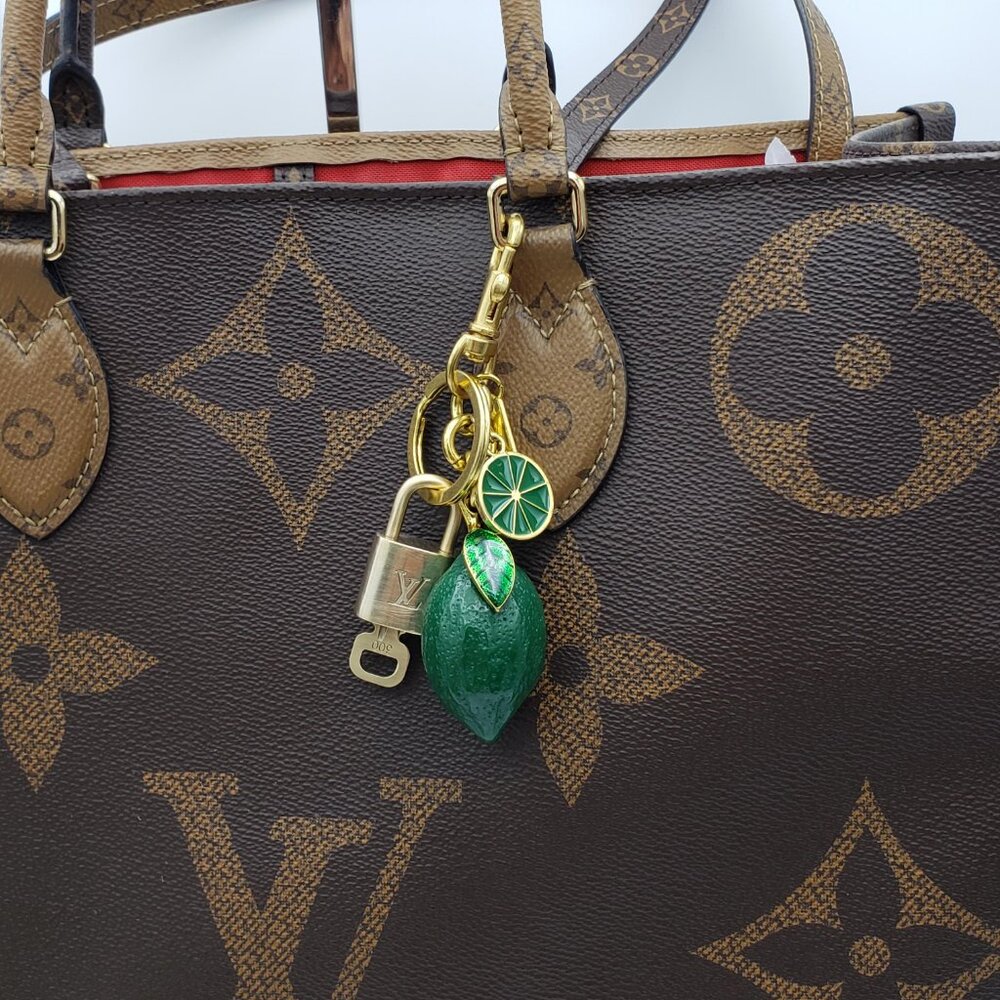 Louis Vuitton Authentic Gold Lock 🔒 Unbranded Lemon Keychain Charm for Bags - Picture 11 of 11